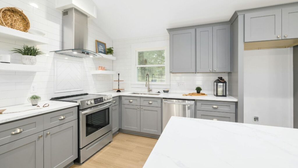 Understanding the Role of a Professional Painting Contractor